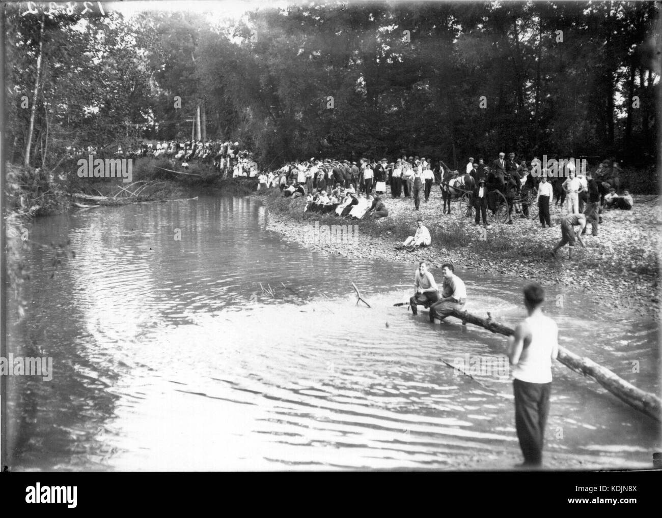 Die Zuschauer an der Miami Universität Neuling sophomore Contest 1913 (3191476736) Stockfoto