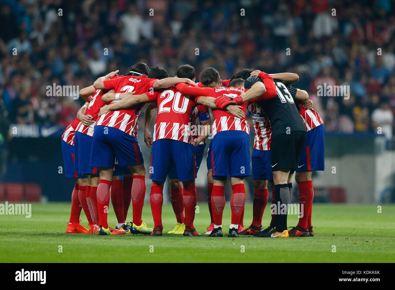 Madrid, Spanien. 14. Oktober, 2017. Madrid, Spanien. 14. Oktober, 2017. La Liga zwischen Atletico de Madrid vs FC Barcelona am Wanda Metropolitano Stadion in Madrid, Spanien, 14. Oktober 2017. Credit: Gtres Información más Comuniación auf Linie, S.L./Alamy leben Nachrichten Stockfoto