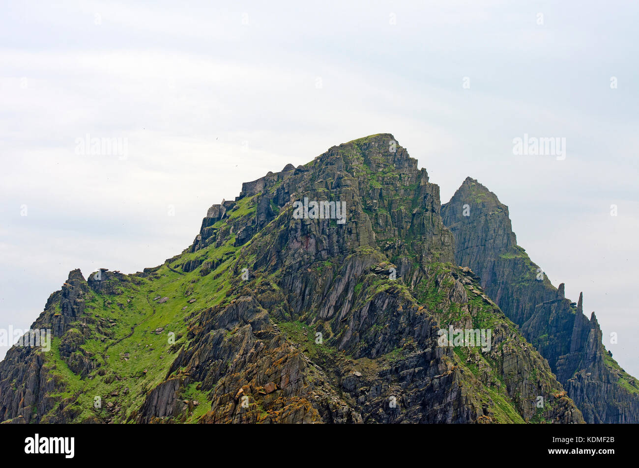 Oben auf Skellig Michael Insel mit dem alten Kloster, County Kerry, Irland Stockfoto