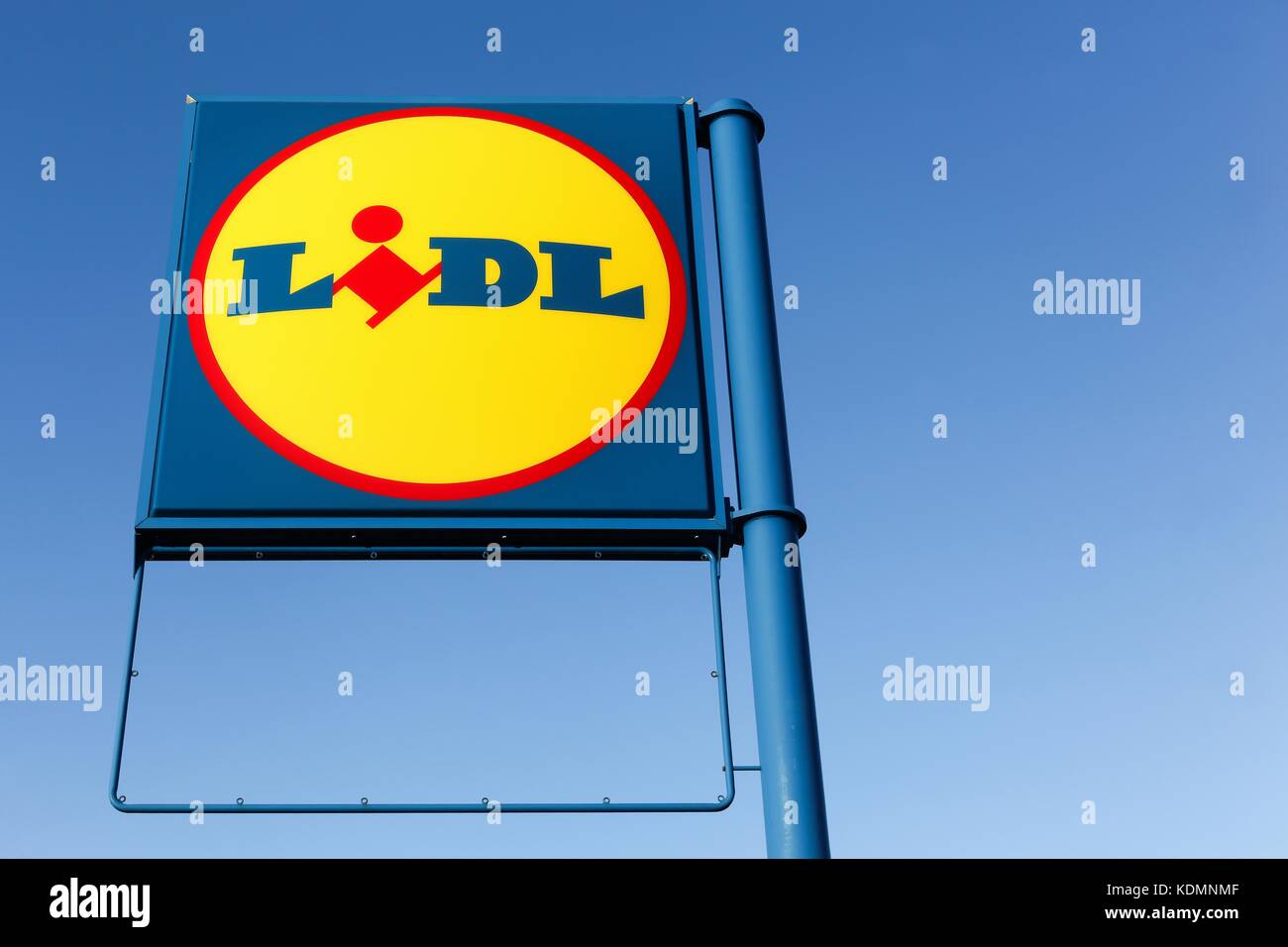 Aarhus, Dänemark - Dezember 13, 2015: Lidl ist ein deutscher Global Discounter Kette Stockfoto