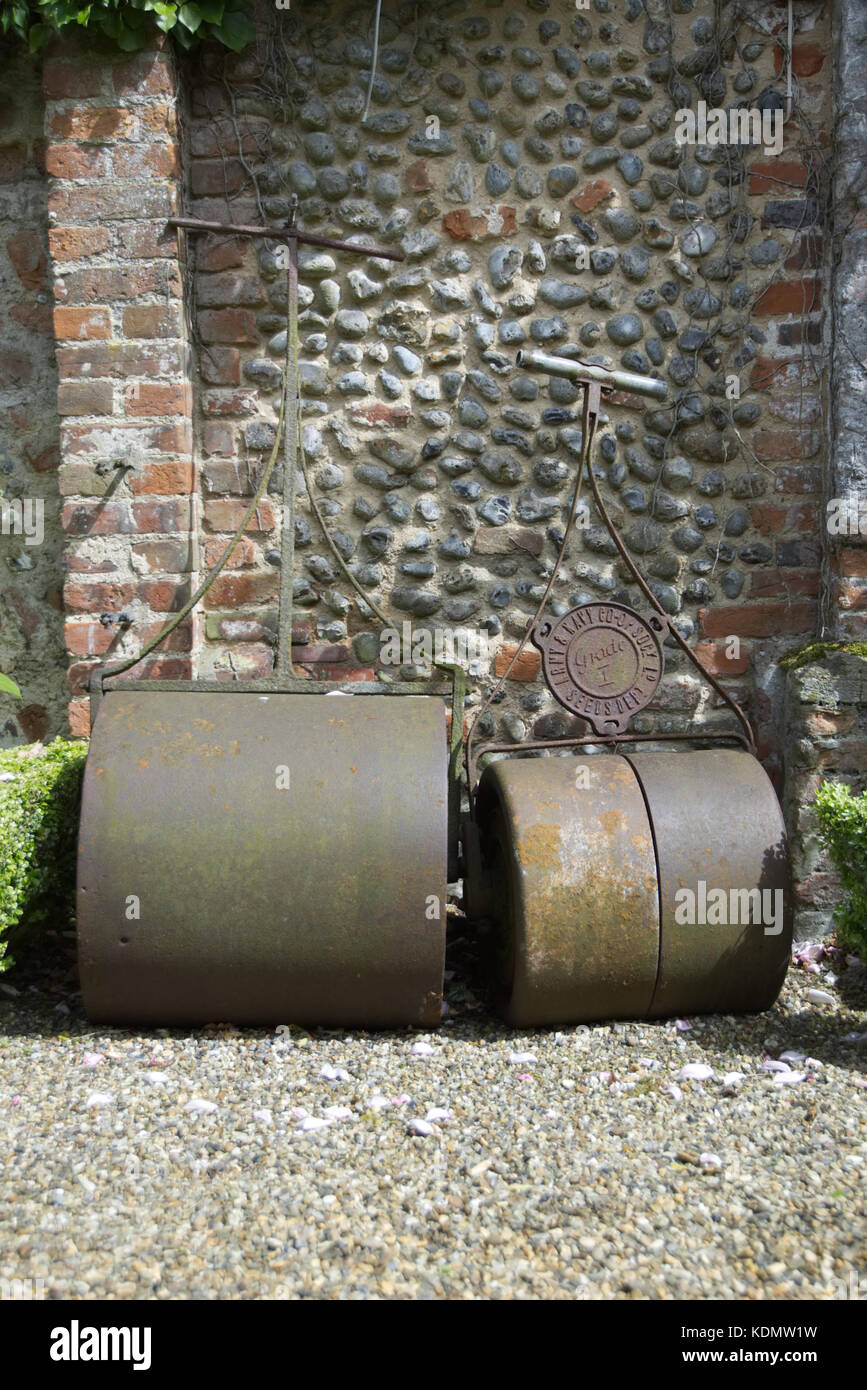 Rollen aus gusseisen Fotos und Bildmaterial in hoher Auflösung Alamy
