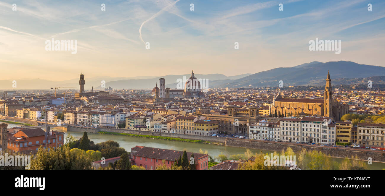 Panoramablick auf die Skyline der Stadt Florenz in der Toskana, Italien. Stockfoto
