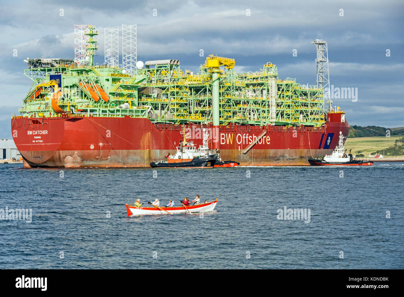 Der Premier Oil Floating Production Storage und Offloading (FPSO) Schiff BW-Catcher Vorbereitung auf die globale Energie pier Nigg Highland Schottland zu Liegeplatz Stockfoto