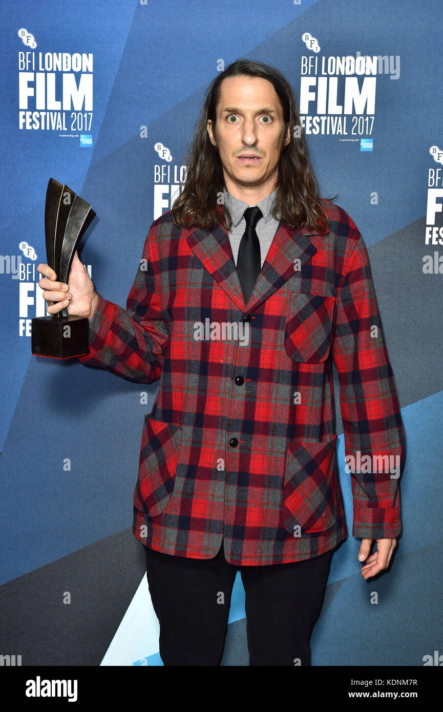 Kurzfilmwettbewerb-Gewinner Patrick Bresnan bei den Film Festival Awards, Teil des BFI London Film Festival, im Banqueting House, London. Stockfoto