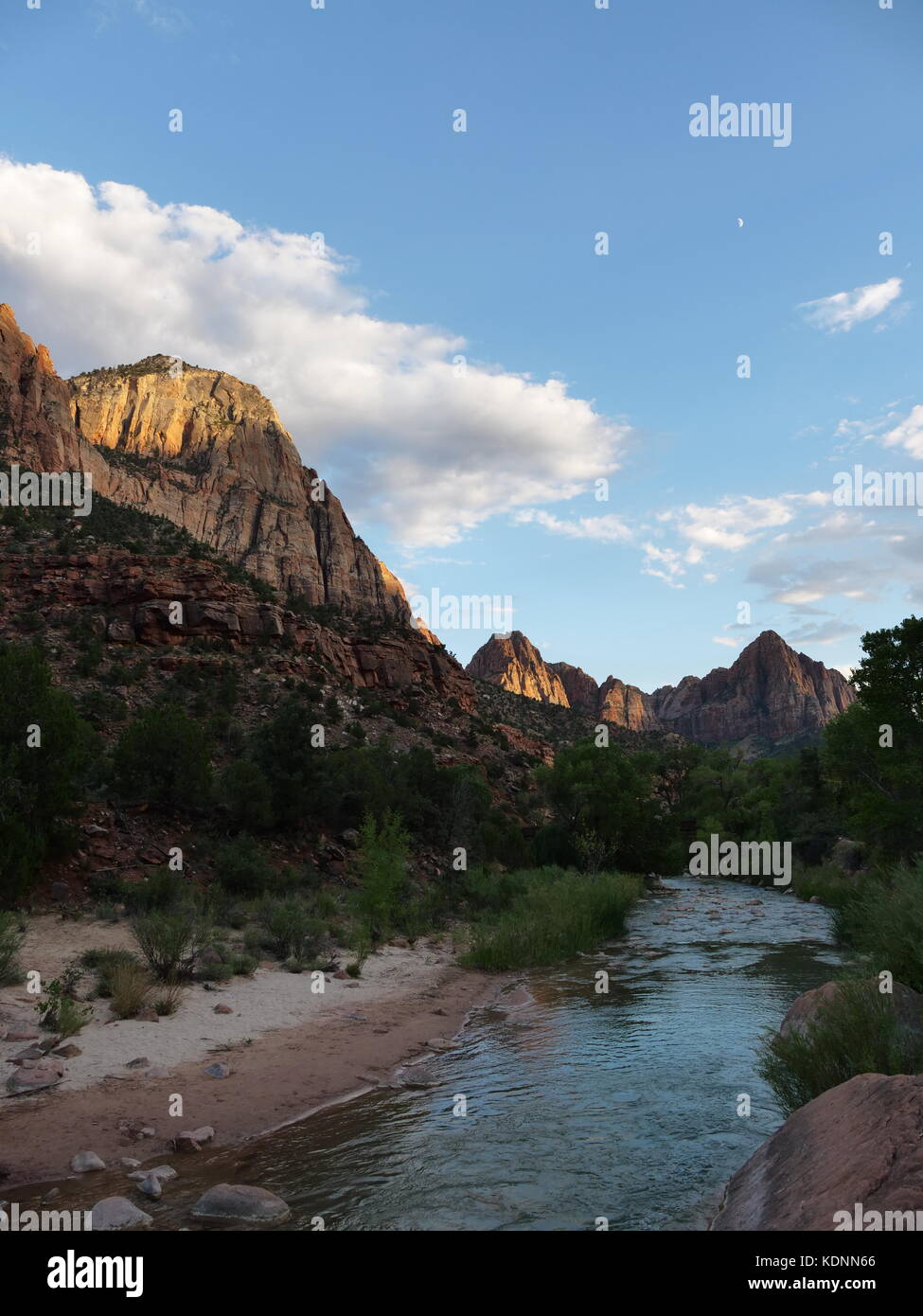 Zion National Park kurz vor Sonnenuntergang Stockfoto