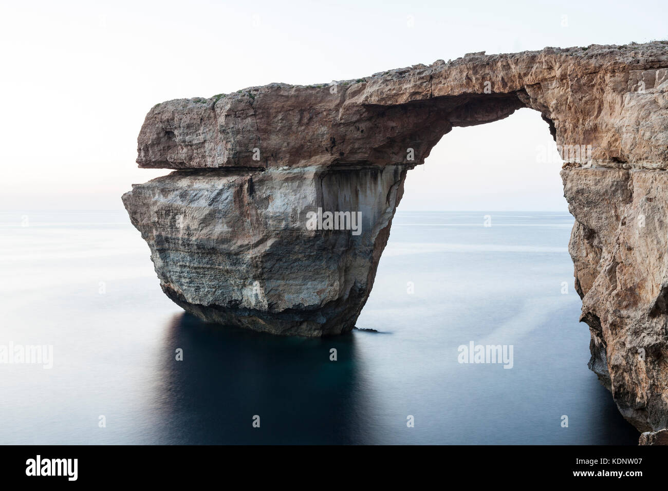 Die berühmten Azure Window auf Gozo ist ein Weltkulturerbe in Gefahr einer sofortigen Zusammenbruch. in der Tat einen großen Klumpen der Felsen auf der linken Seite fiel weg Thi Stockfoto