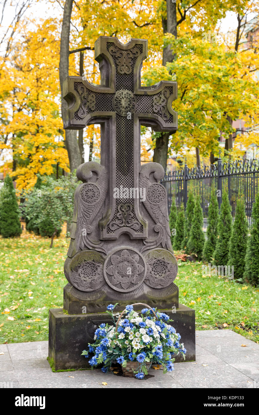 Armenische cross-stone Khachkar am smolenskoye armenischen Friedhof von St. Petersburg, Russland Stockfoto