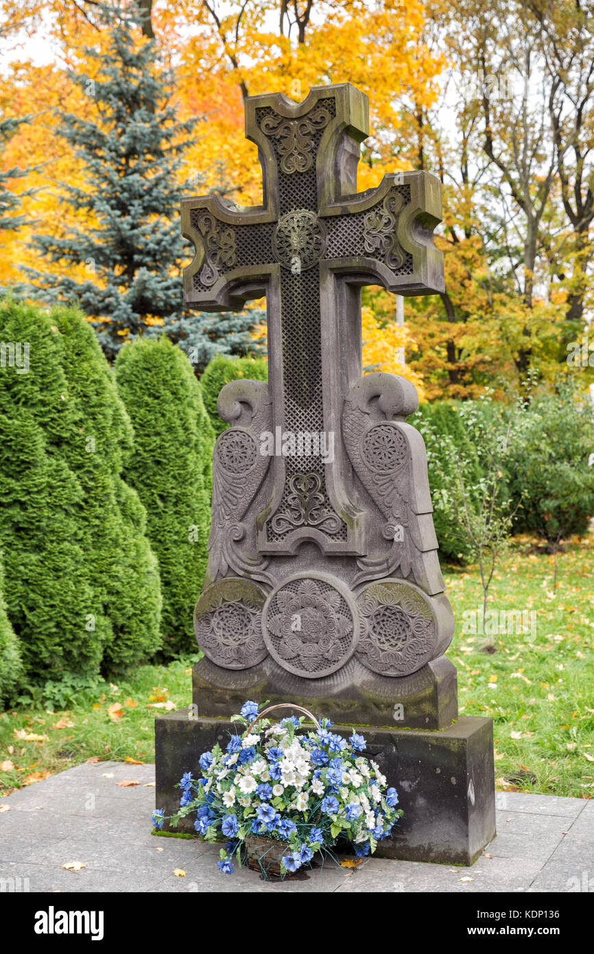 Armenische cross-stone Khachkar am Smolensk armenischen Friedhof von St. Petersburg, Russland Stockfoto