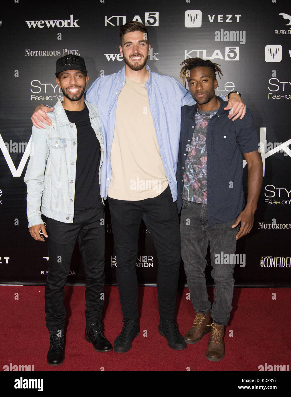 West Hollywood, Kalifornien, USA. 14. Oktober, 2017. professionelle Fußball-Spieler Joe Franco, markhus Lacroix und Casey beyers Sorgen los Fashion Week ss18-style fashion week Angeles im Pacific Design Center in West Hollywood, Kalifornien am 14. Oktober 2017. Credit: Sheri determan/alamy leben Nachrichten Stockfoto