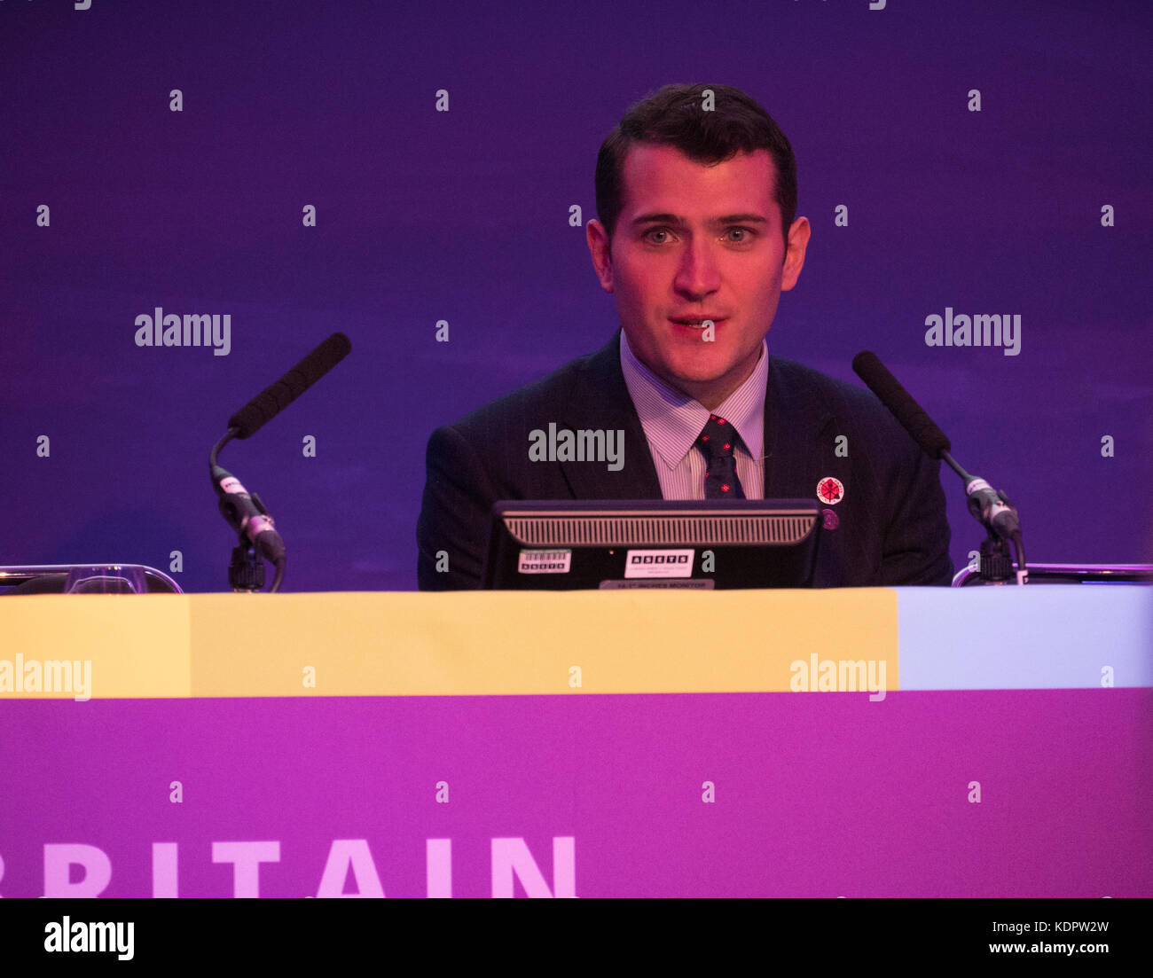 London, Großbritannien. 15 Okt, 2017. Paul Sweeney mp der Schatten schottischer Minister Adressen der Centennial kooperative Parteitag in London Quelle: William Edwards/alamy leben Nachrichten Stockfoto