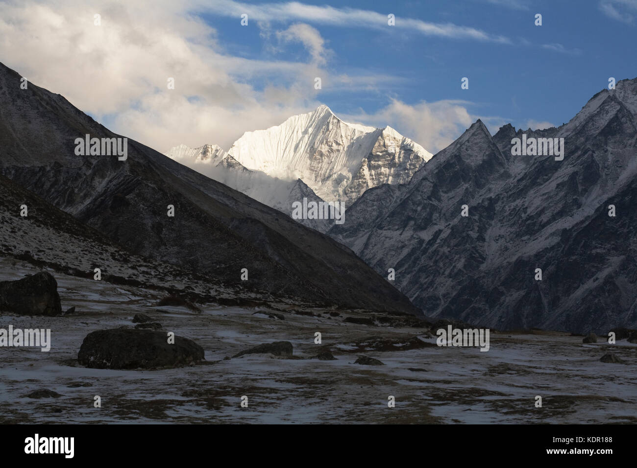 Blick auf den Mount yala Peak im langtang Region Nepal Stockfoto