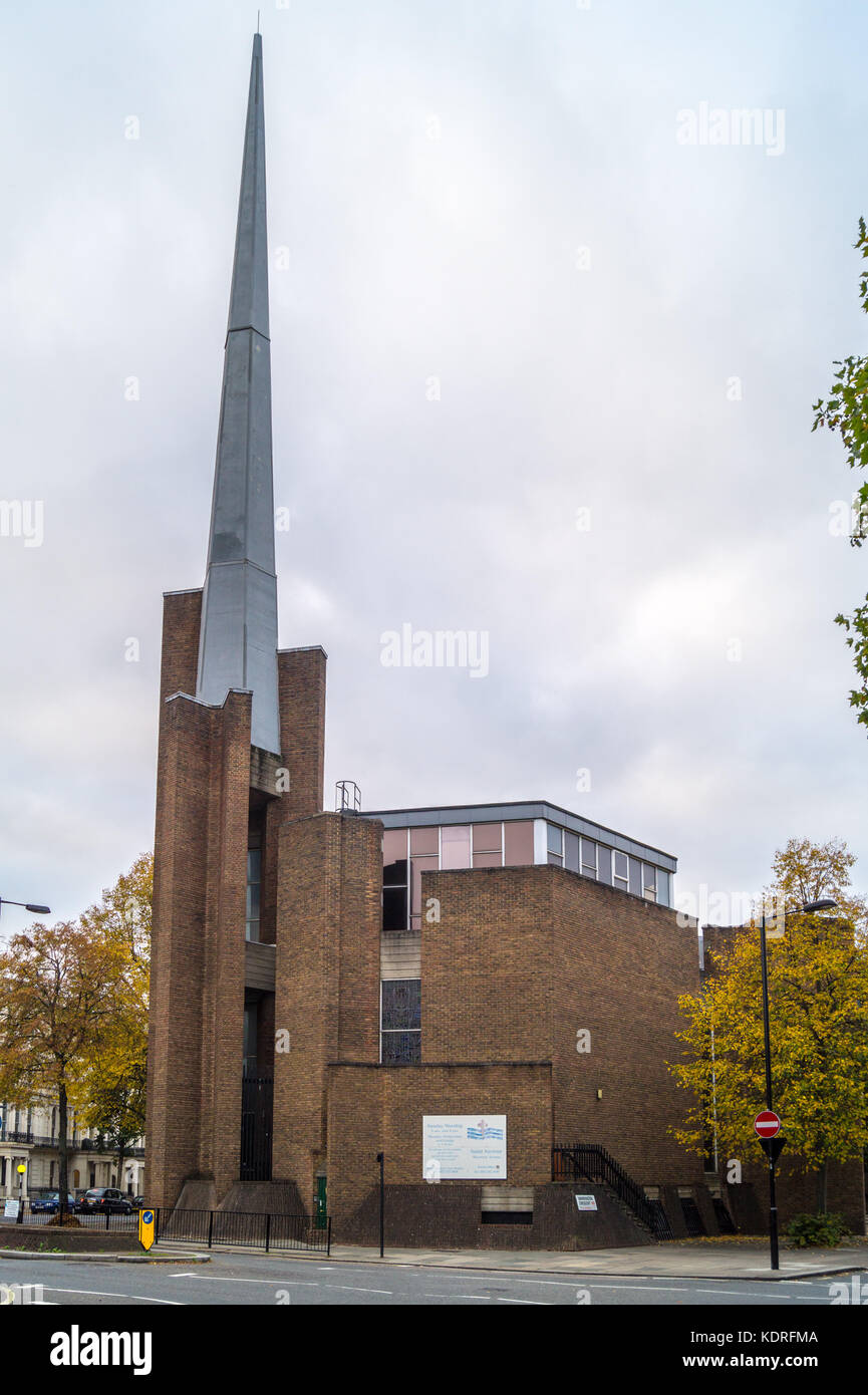 St. Erlöser Kirche von Michael Biscoe, 1976, Warwick Avenue, London W9, England Stockfoto