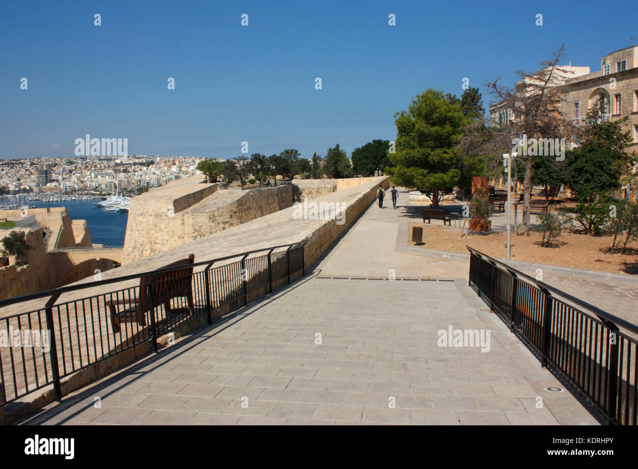 Hastings die Gärten an der landfront Befestigungsanlagen von Valletta, Malta Stockfoto