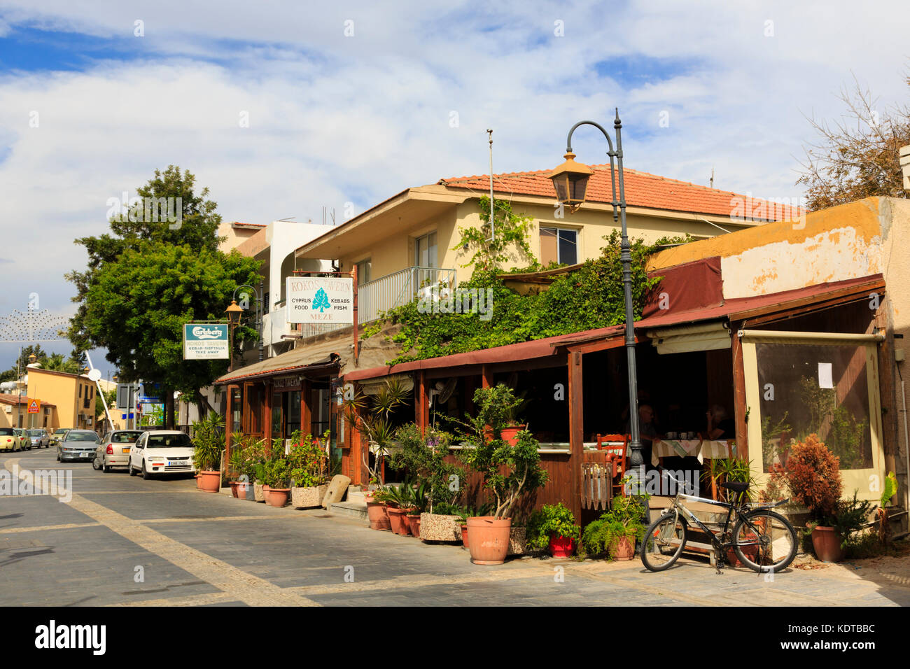 Tavernen, Perivolia, Larnaca, Zypern. Stockfoto