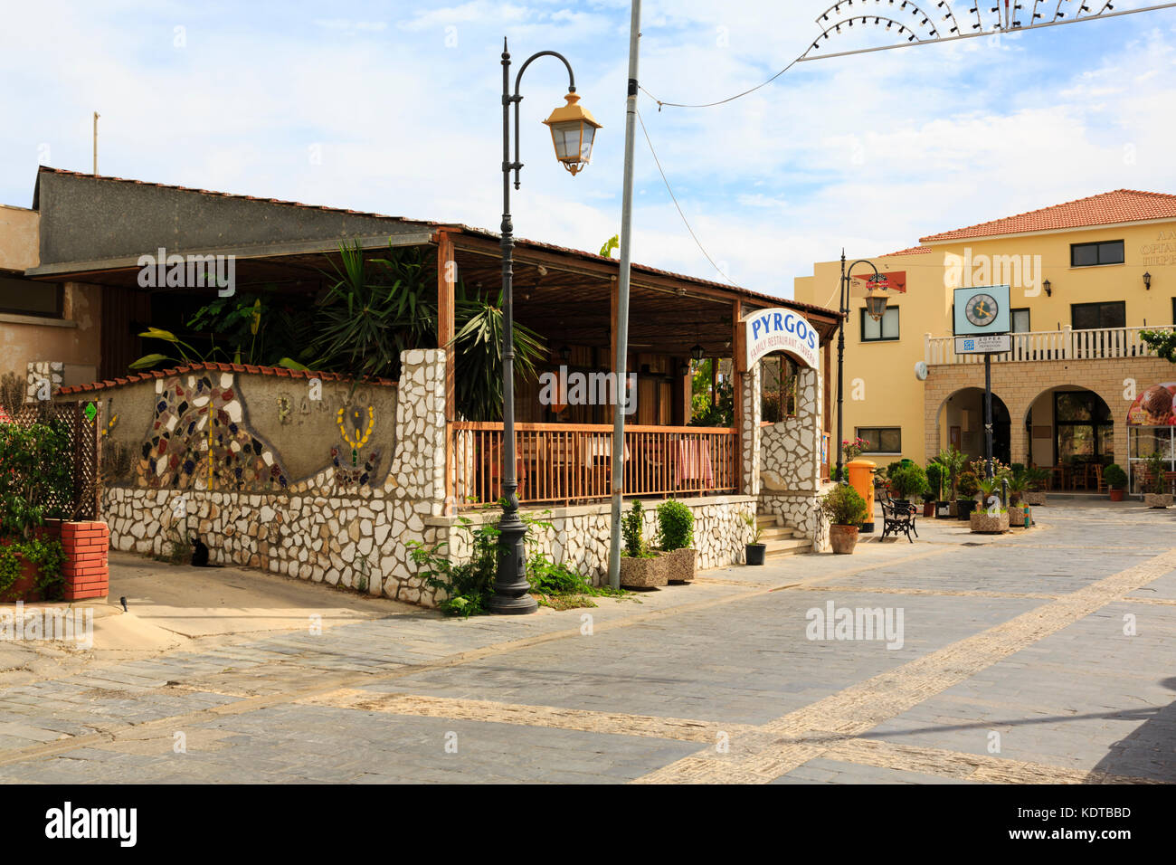 Tavernen, Perivolia, Larnaca, Zypern. Stockfoto
