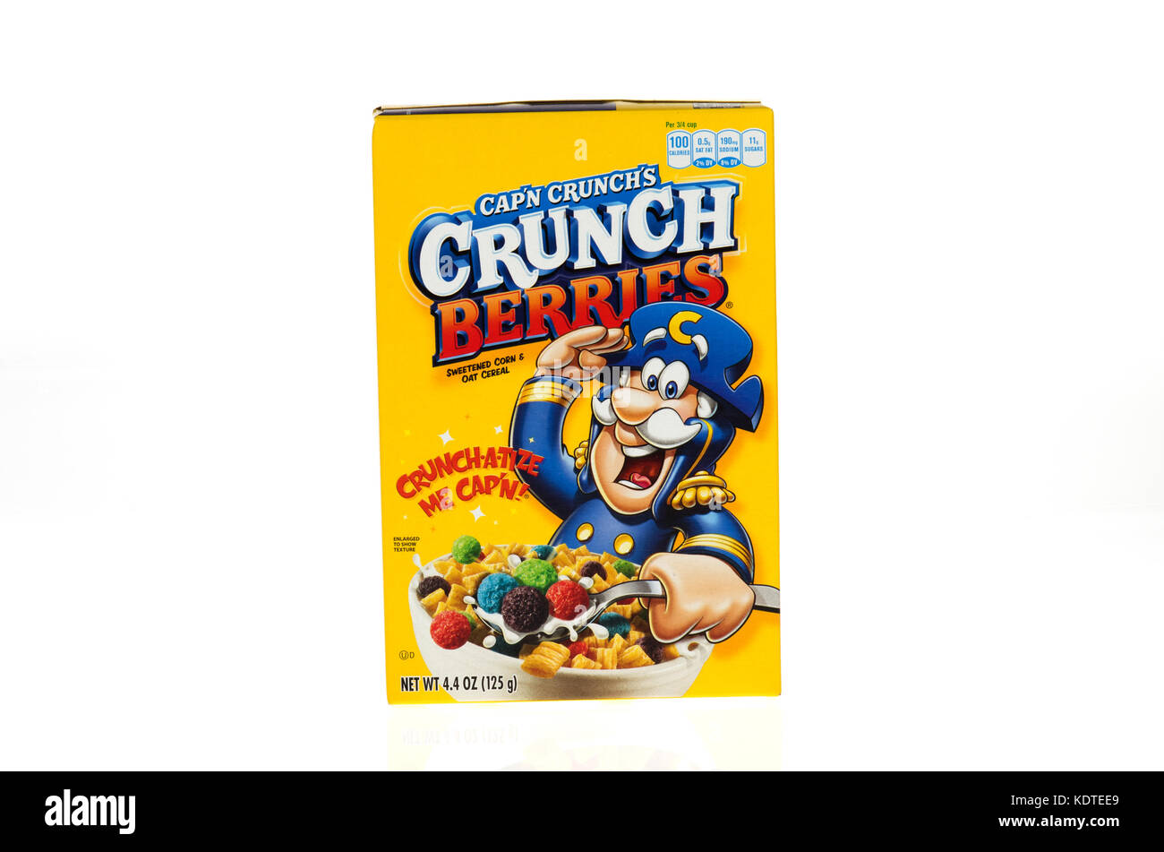 Ungeoffnete Verpackung Von Captain Crunch Crunch Beeren Musli Auf Weissem Hintergrund Usa Stockfotografie Alamy Check out kaptain krunch on beatport. alamy