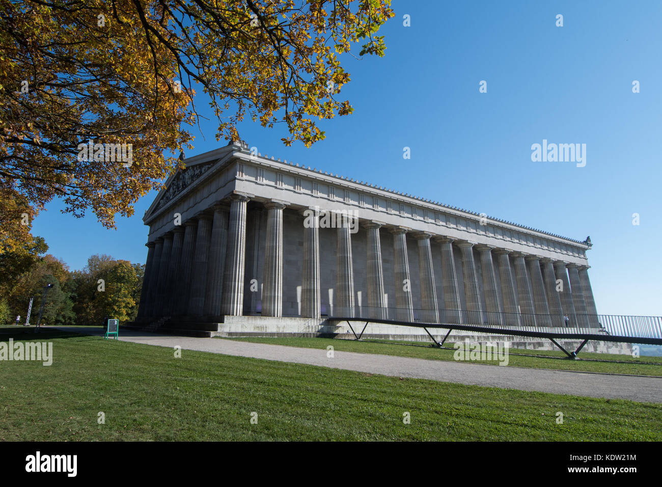 Donaustauf, Deutschland. Oktober 2017. Die Walhalla in Donaustauf, Deutschland, 16. Oktober 2017. In diesem Jahr feiert die Hall of Fame ihr 175. Bestehen. Quelle: Armin Weigel/dpa/Alamy Live News Stockfoto