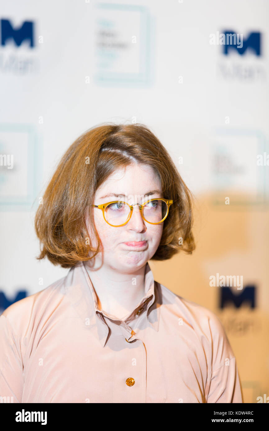 London, Großbritannien. 16. Oktober, 2017. Fiona Mozley, Autor der Geschichte der Wölfe, für die 2017 Man Booker Prize für Fiktion in die engere Wahl. Credit: Dave Stevenson/Alamy leben Nachrichten Stockfoto