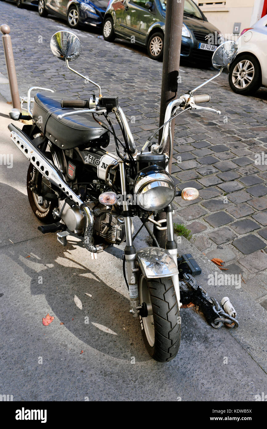 Mikromotorrad - Montmartre, Paris - Frankreich Stockfoto