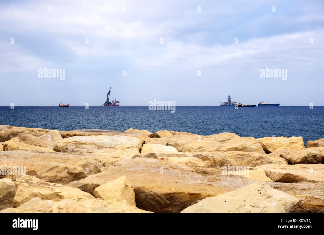 Limassol, Zypern - 20. Juli 2016: Die kommerzielle Schifffahrt Operationen Stockfoto