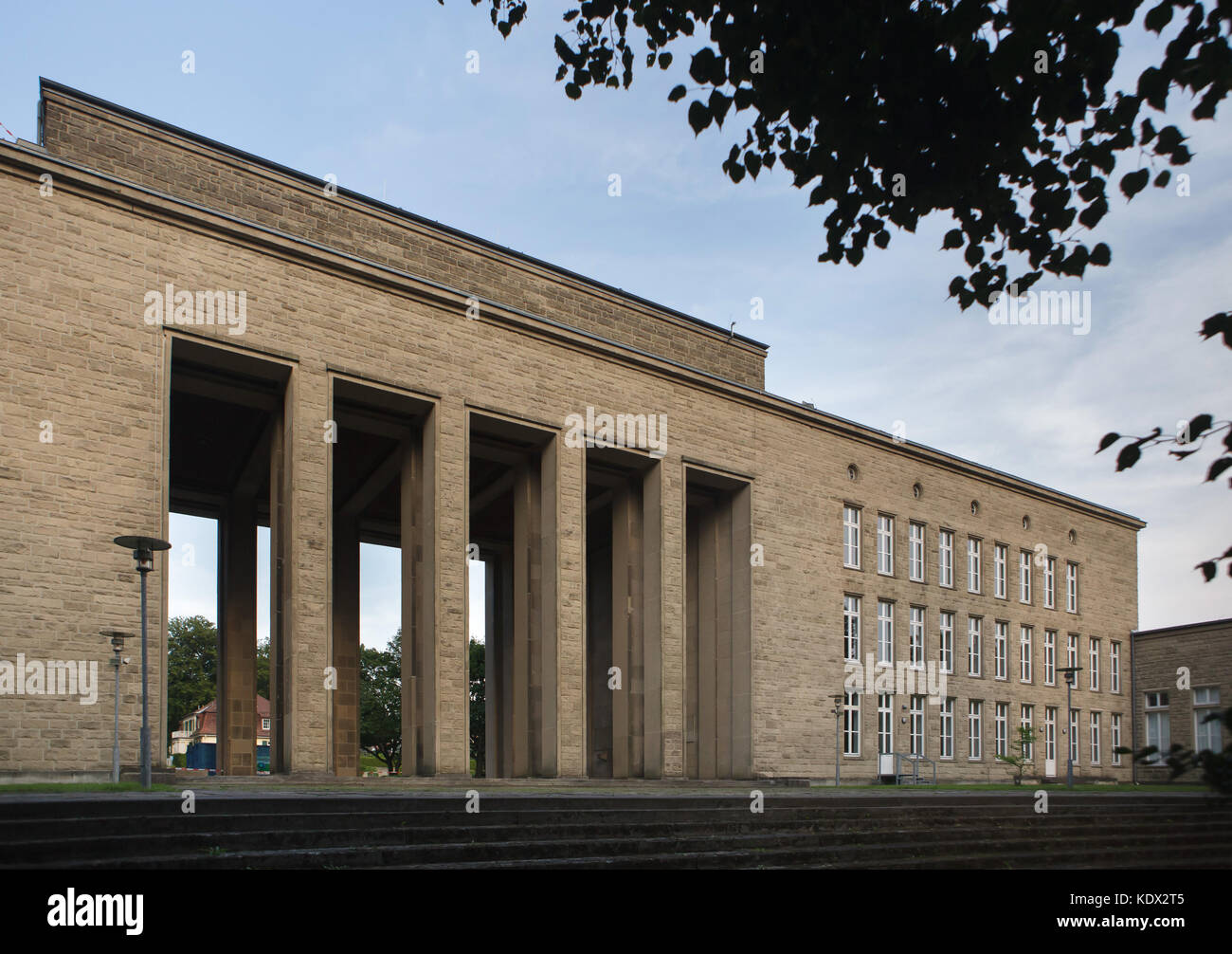 Gebäude der Reichsakademie für Jugendführung (Dritte Reich Akademie für Youth Leadership) von deutschen Architekten Erich zu Putlitz in Braunschweig in Niedersachsen, Deutschland. Das Gebäude wurde 1937-1939 gebaut und kurz vor Beginn des Zweiten Weltkriegs. Geöffnet Stockfoto