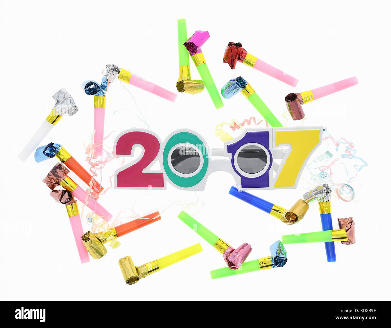 2017 Text mit Brille auf Silvester Feier Hintergrund Stockfoto