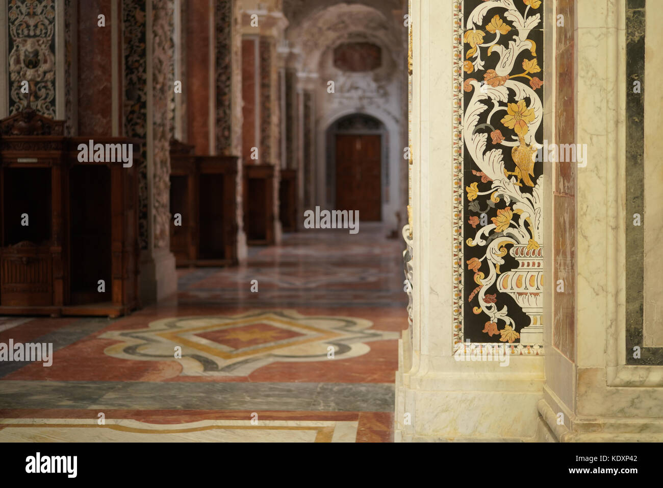 Ein Marmor Detail im barocken Chiesa di Santa Maria del Gesù (oder Casa Professa) in Palermo. Aus einer Serie von Fotos in Sizilien, Italien. Foto da Stockfoto