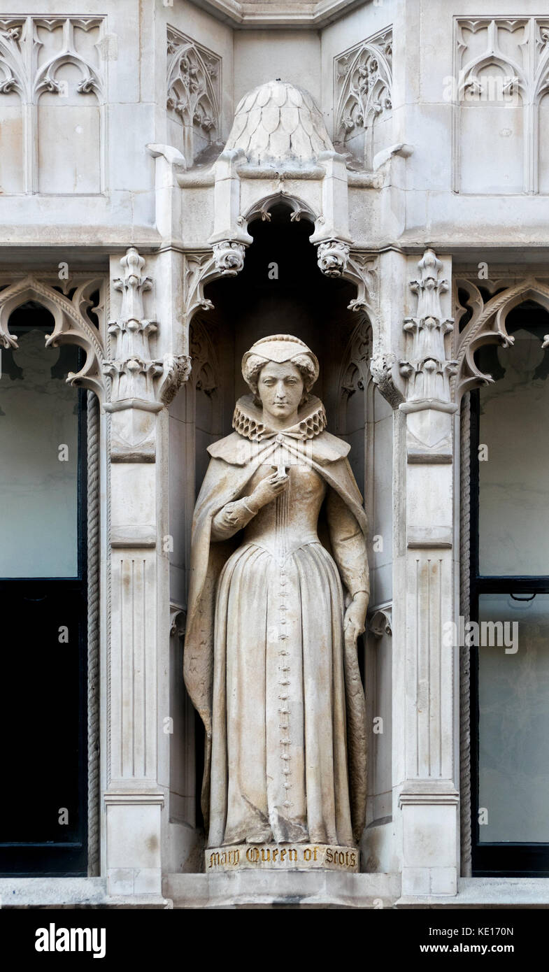 Figur Aus Maria Stuart London, England, UK. Statue: Maria Stuart (1905) bei der die