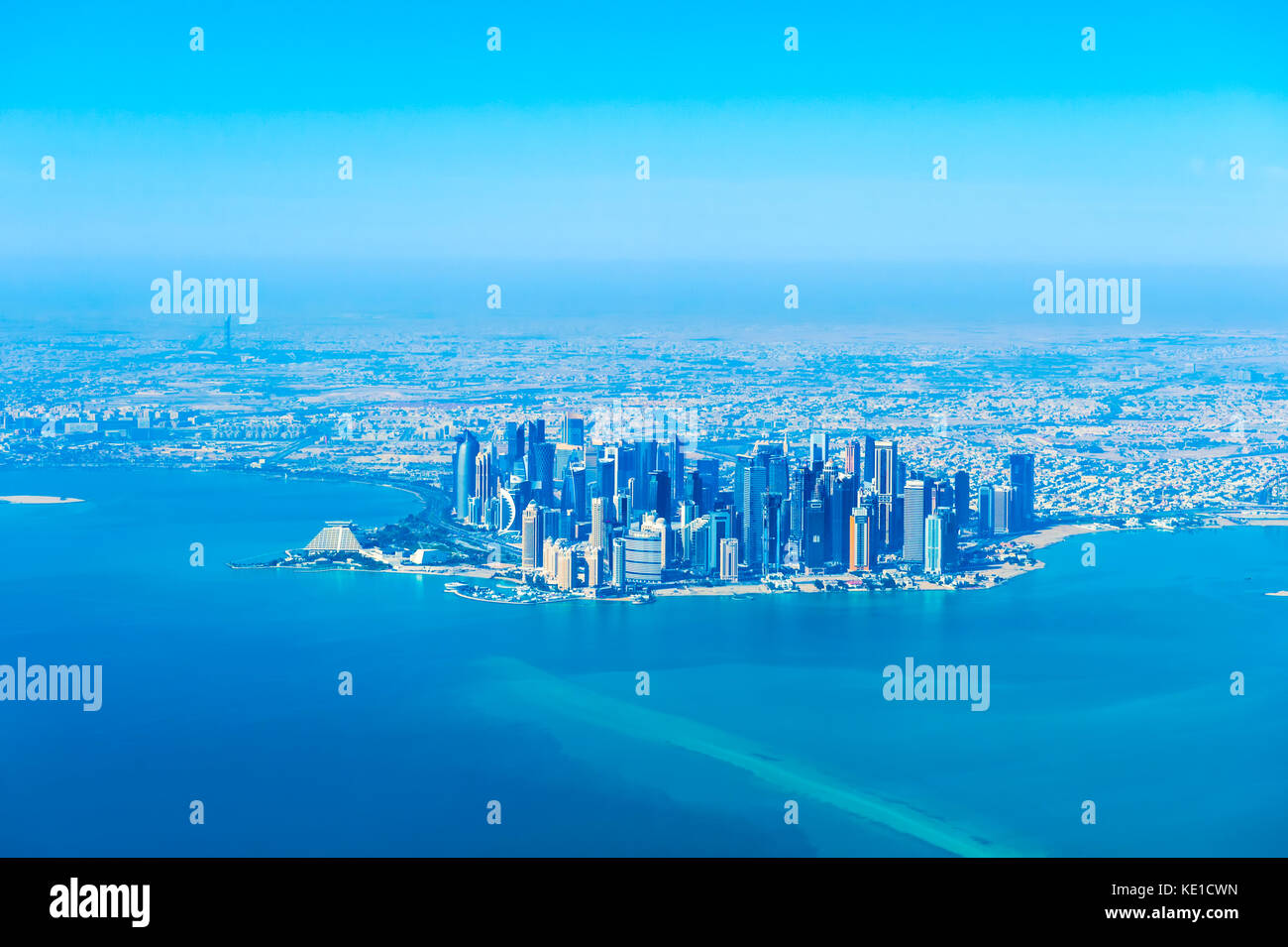 Luftaufnahme von Doha und den Persischen Golf, Katar Stockfoto