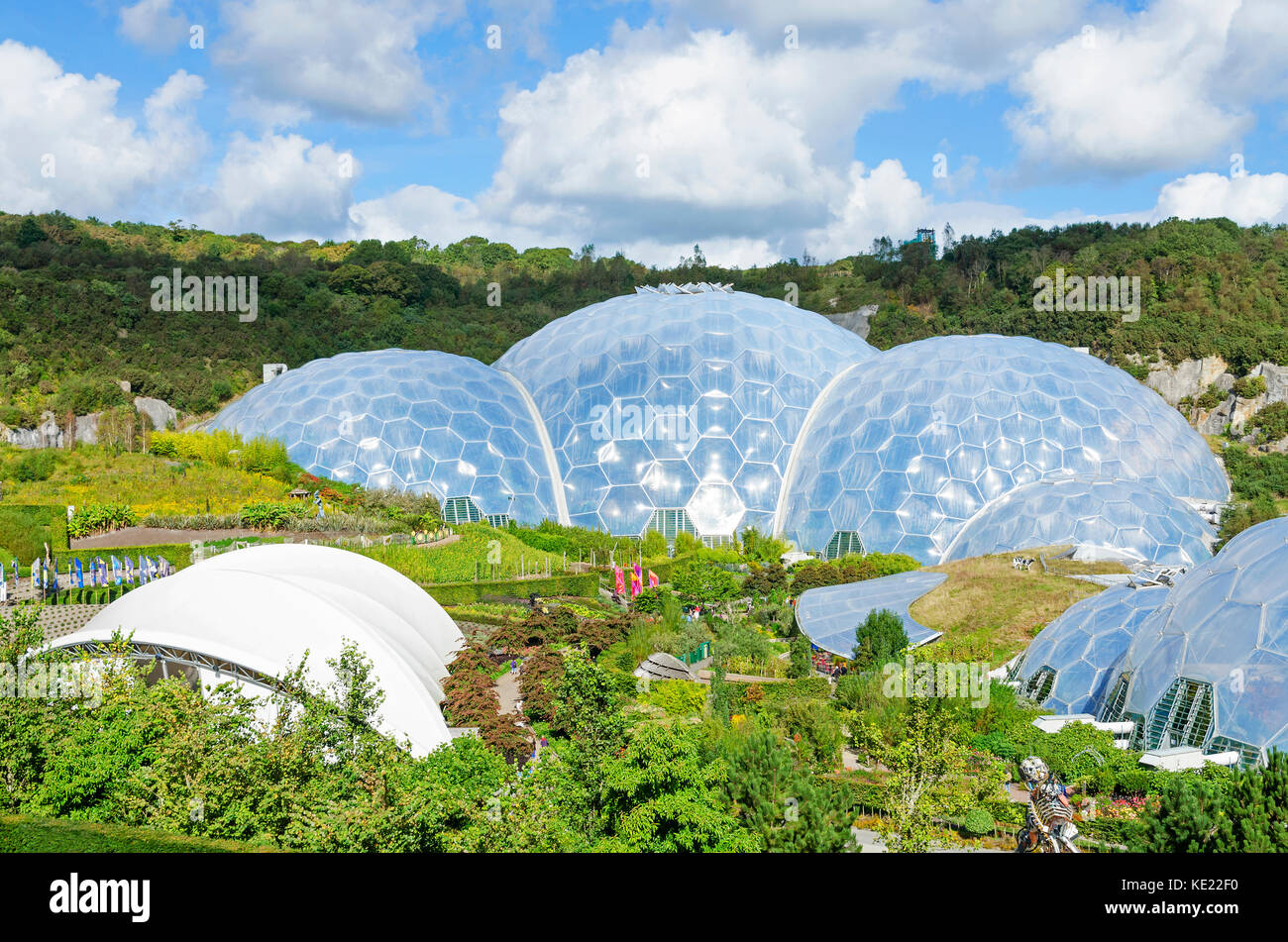 Riesige Glas biomes im Eden Project in Cornwall, England, Großbritannien, Großbritannien. Stockfoto