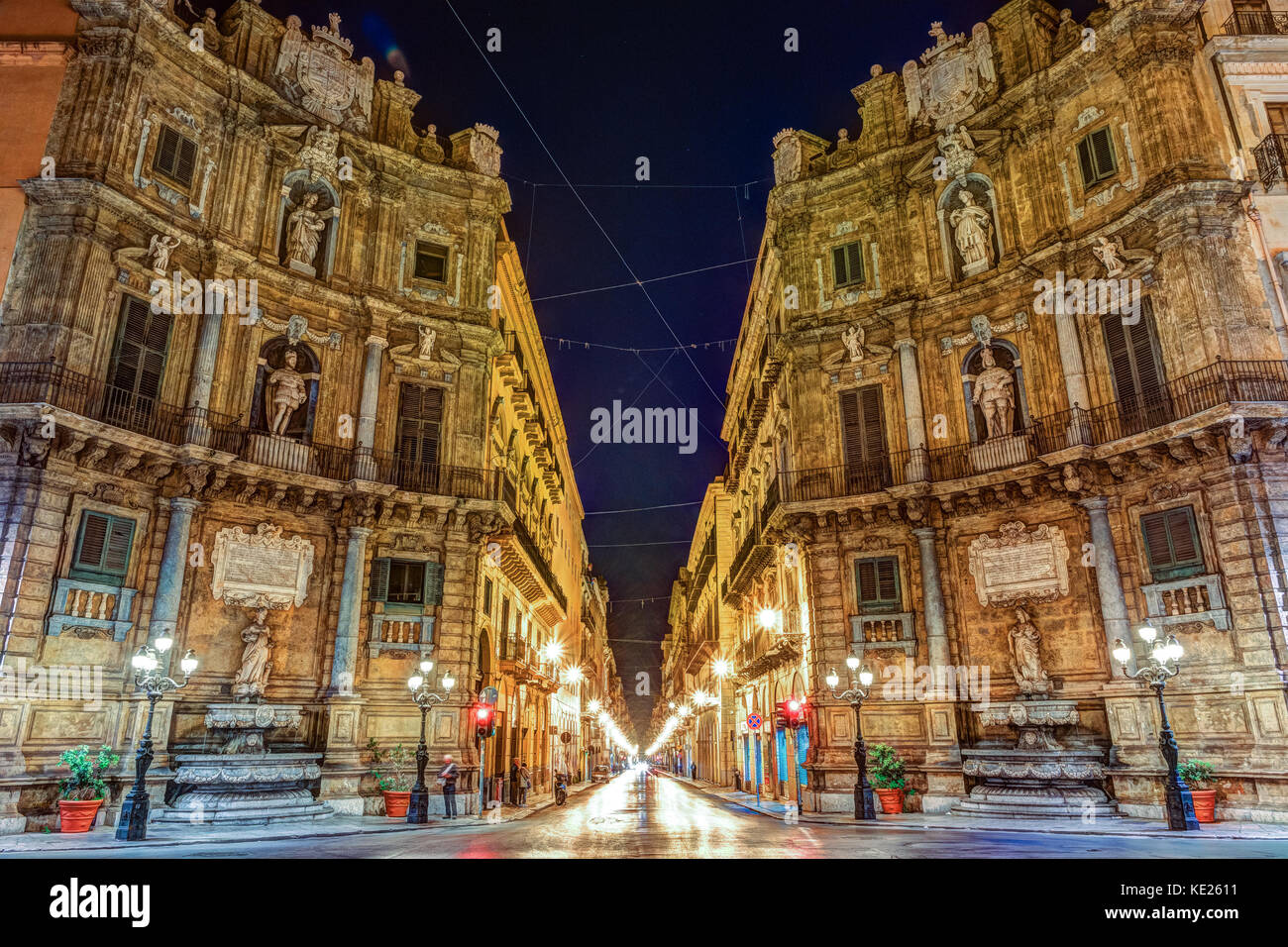 Zentraler Platz Quattro Canti in Palermo, Italien. Stockfoto