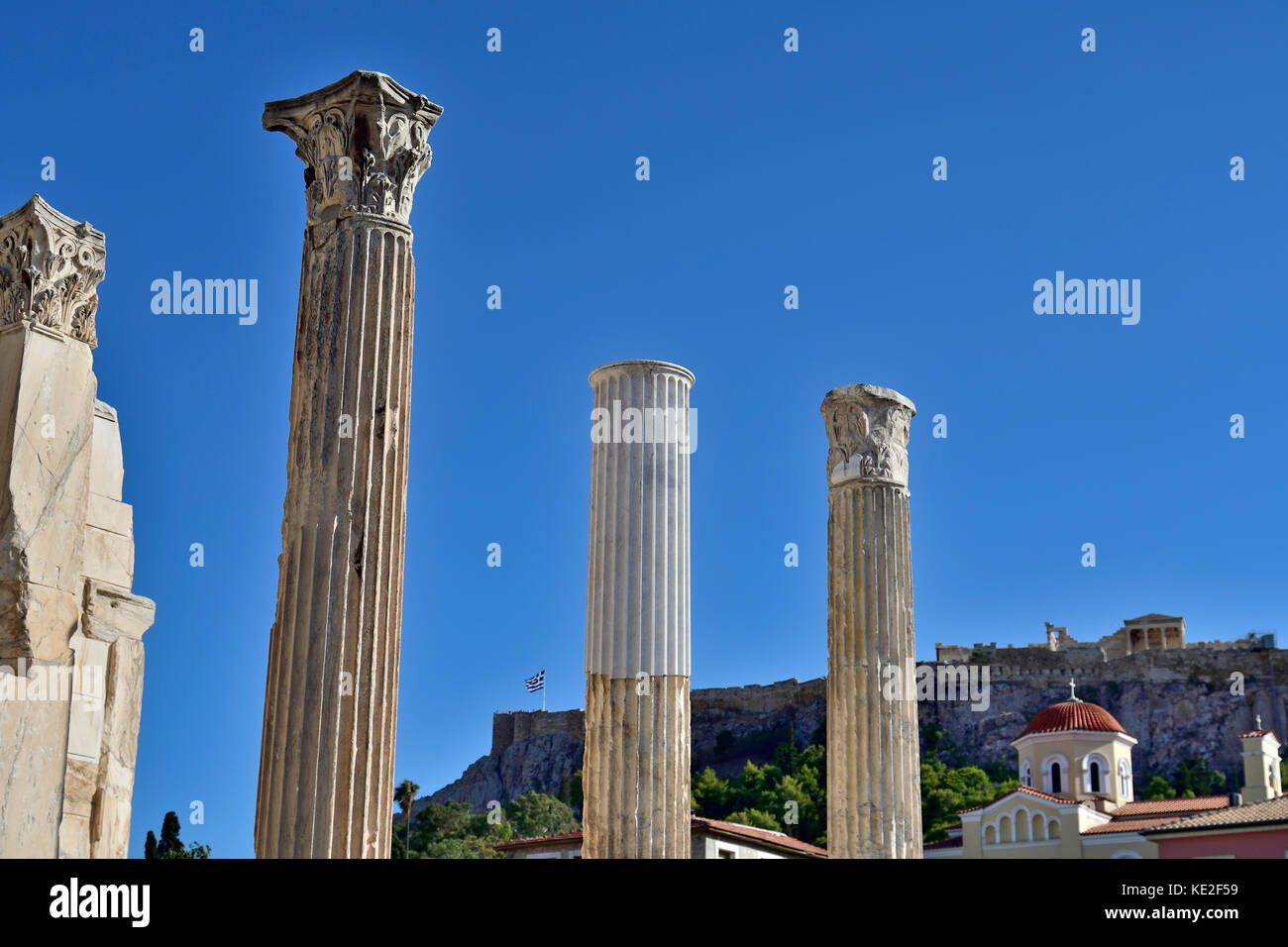 Hadrian's Bibliothek und die Akropolis in Athen, Griechenland Stockfoto