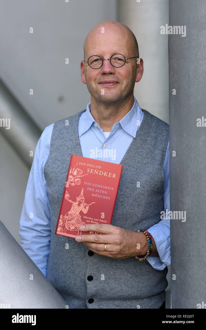 Jan philipp sendker Fotos und Bildmaterial in hoher Auflösung Alamy