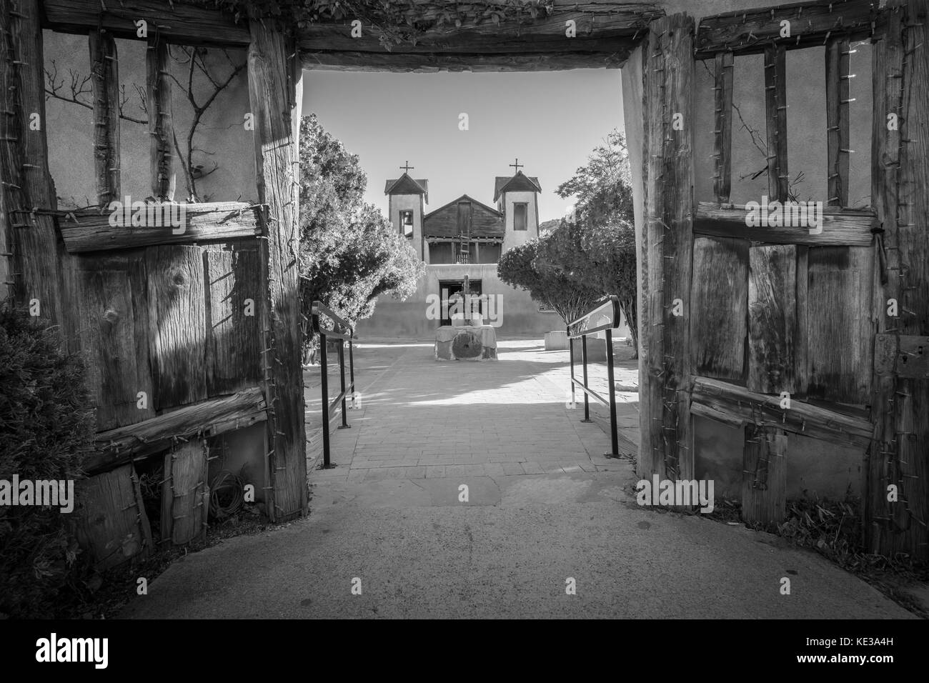 El Santuario de Chimayó ist eine römisch-katholische Kirche in Chimayó, California, United States. (Santuario ist Spanisch für anctuary'.) Stockfoto