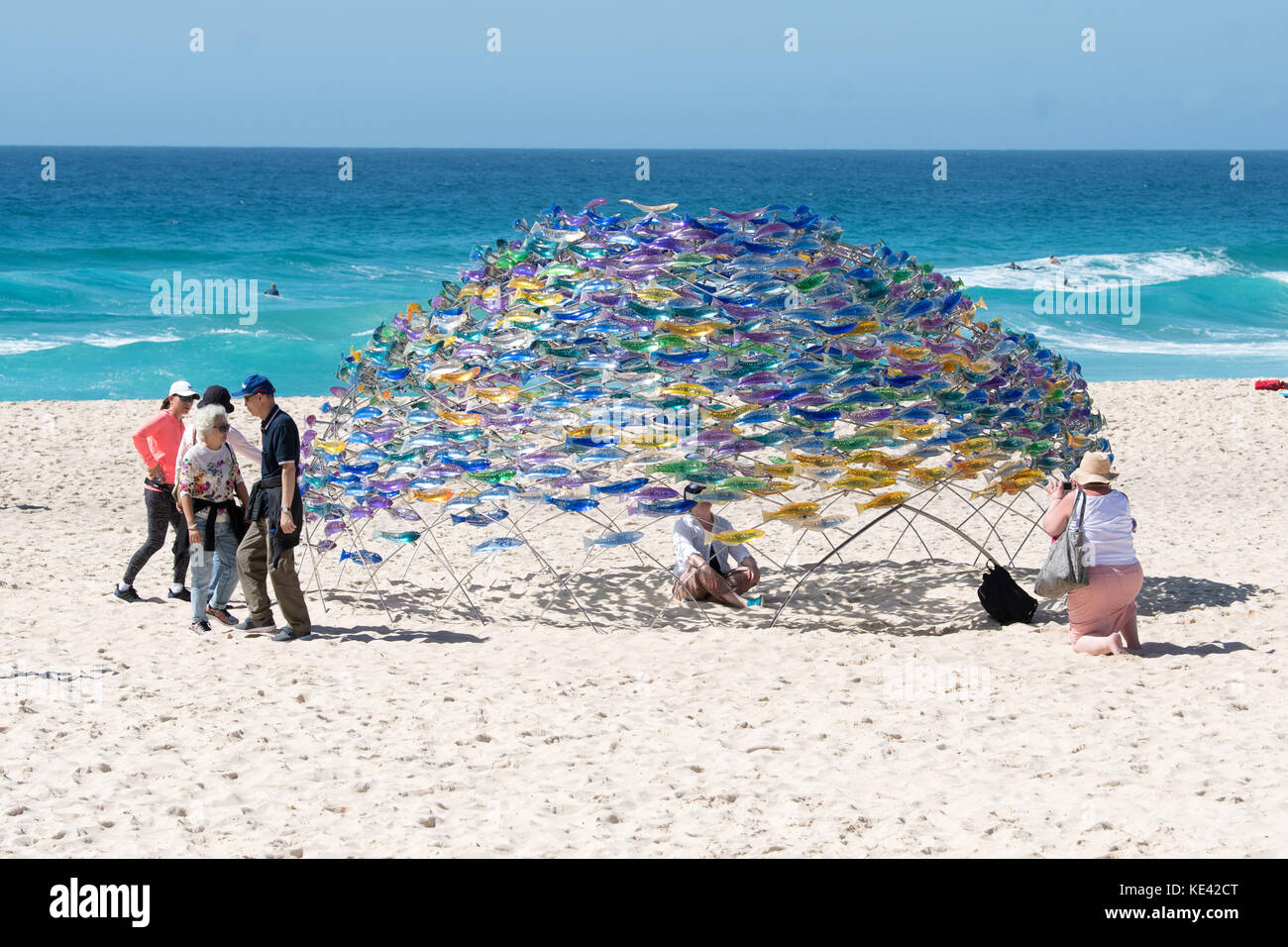 Sydney, Australien - 19. Oktober 2017: Die 21 Skulpturen am Meer, bondi Ausstellung mit Kunstwerken Skulpturen entlang der Küste Spaziergang zwischen Bondi und Nähe: Tamarama. Die Ausstellung ist vom 19. Oktober bis 5. November 2017. Credit: mjmediabox/alamy leben Nachrichten Stockfoto