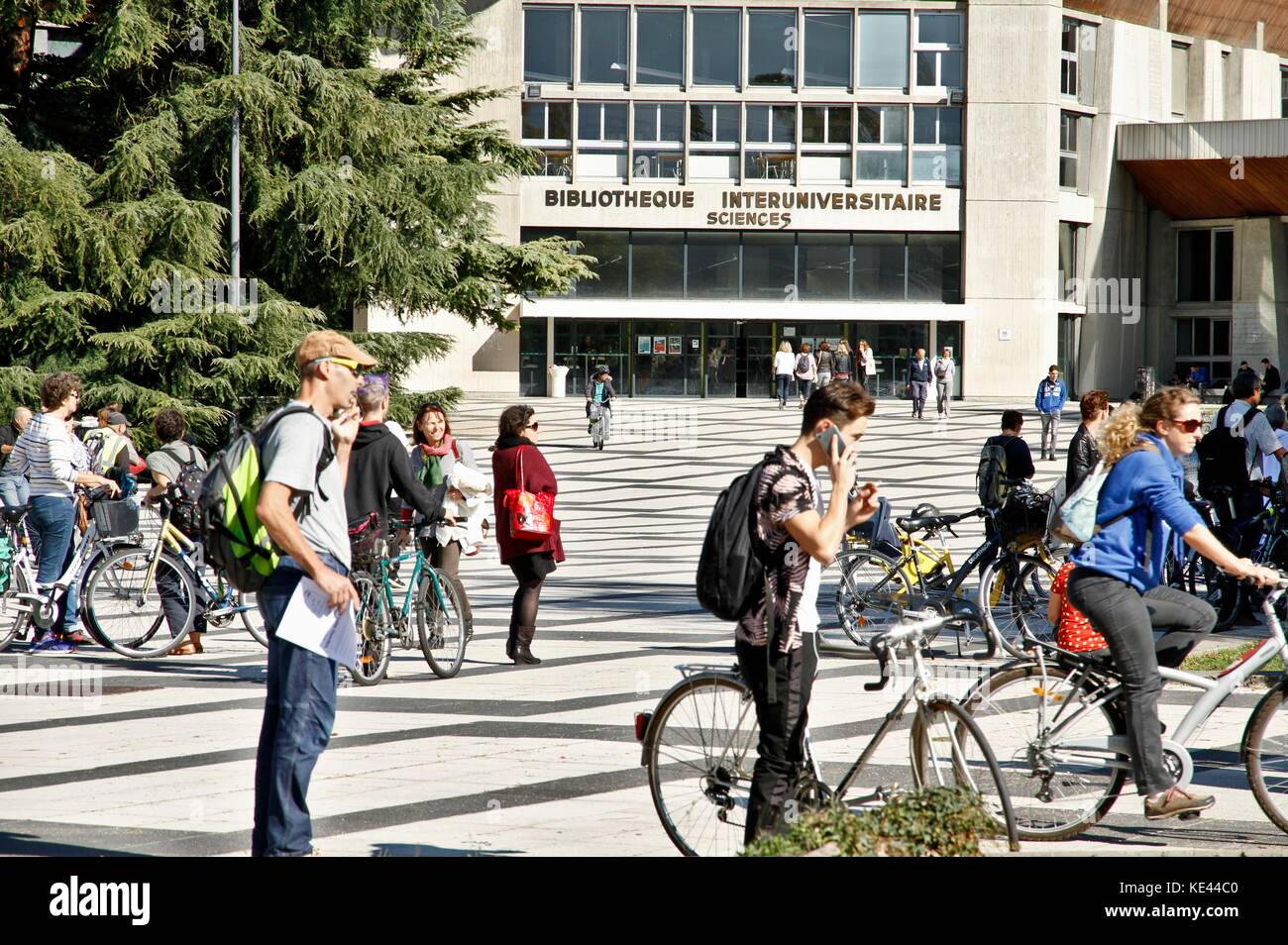 Illustration der Universität Grenoble-Alps (UGA) und des Universitätscampus. Stockfoto