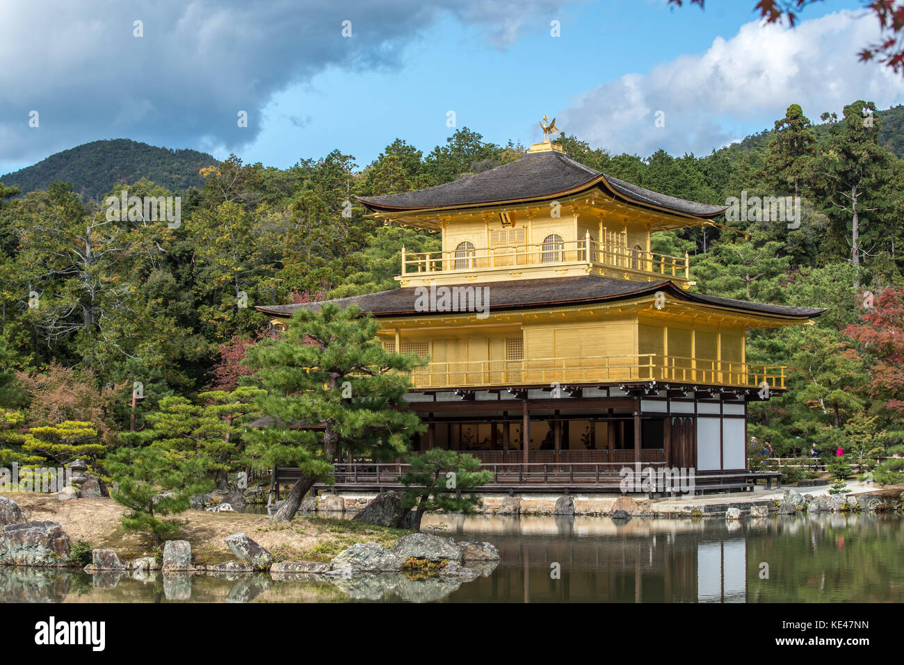 Berühmte Goldene Pavillion von Kyoto, Japan, bekannt als kinkakuji Stockfoto