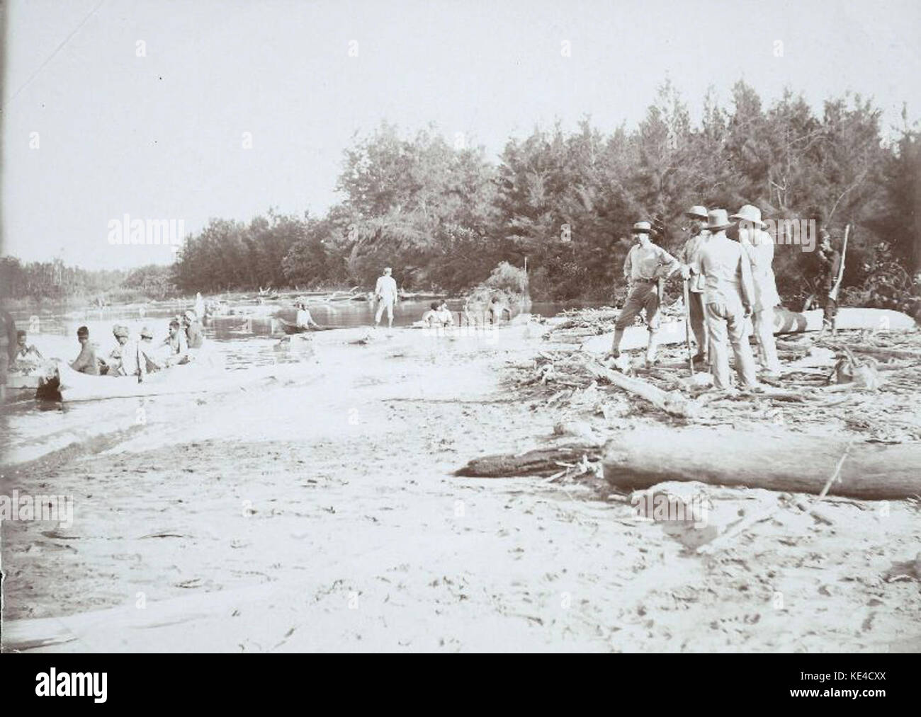 Vertrek van de Expeditie vanaf de monding van de rivier Tawarin n... Collectie stichting Nationaal Museum van Wereldculturen TM 60010138 Stockfoto