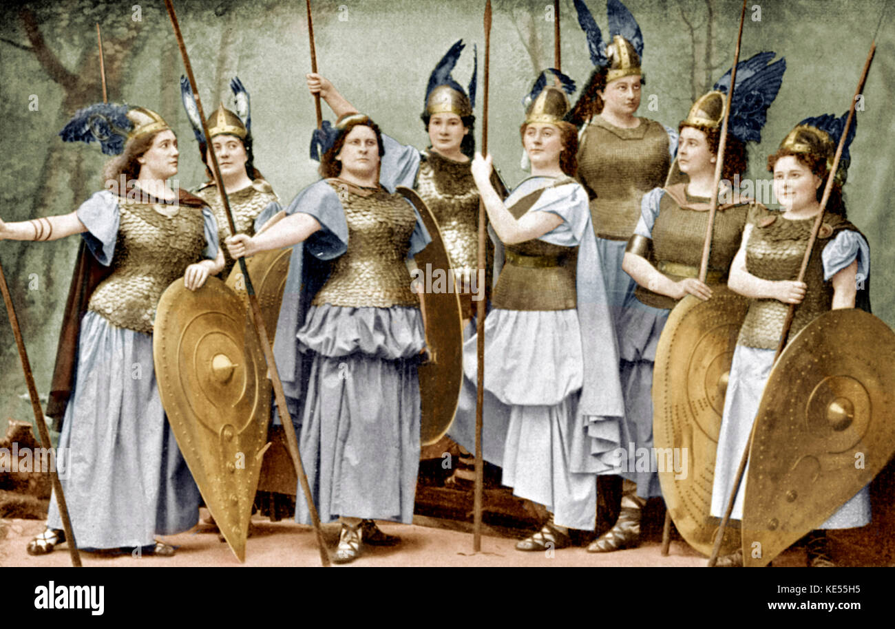 Richard Wagners Oper 'Die Walküre'-Act III, eine Gruppe von Walküren. Teil von 'Der Ring des Nibelungen' (Der Ring cycle"). Le Théâtre, Dezember 1899. Walküre/Walkyrie. L-R: Adrienne Osborne, Johanna Dietz, Louise Reuss - Belce, Ernestine Schumann-Heinck, Elsa Breuer, Marie Brandis, Marion Unkraut, Joséphine Artner. Stockfoto