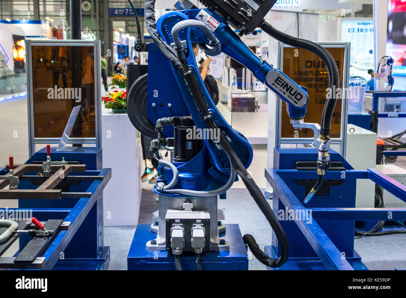 Große einuo Roboterarm Demo in Shenzhen, China Stockfoto