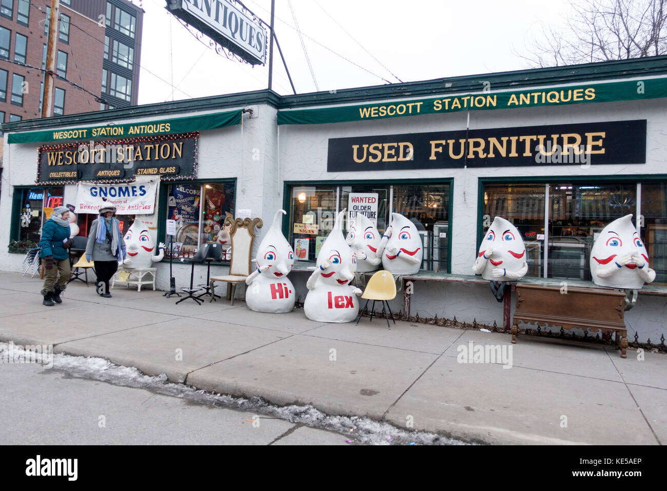 Hi Lex Gnomes Ausserhalb Der Wescott Station Antique Store Auf West