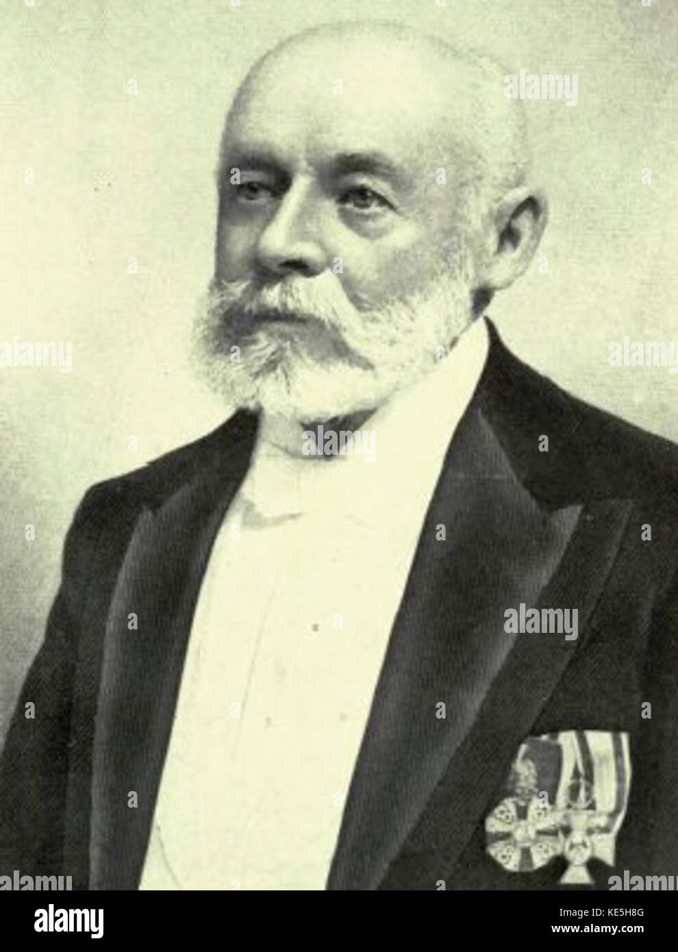 Wilhelm Hespeler war ein in Deutschland geborener kanadischer Soldat und Geschäftsmann, bekannt für seine Beiträge zur kanadischen Militärgeschichte und seine Rolle bei der Besiedlung der westlichen Provinzen. Er wurde zu einer Schlüsselfigur bei der Gründung verschiedener Unternehmen in der Region. Stockfoto