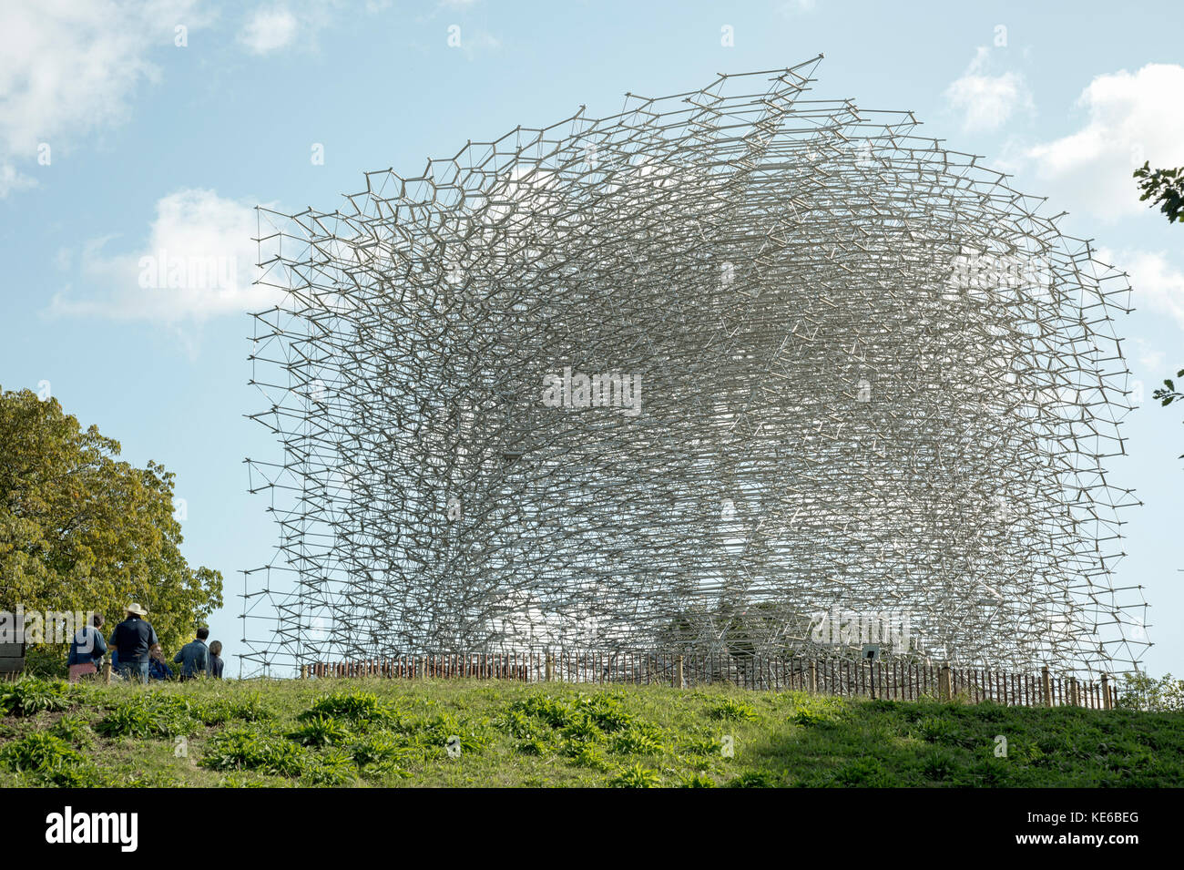 Der Bienenkorb, multi sensorische Erfahrung in Kew Royal Botanical Gardens, London, von Wolfgang buttress, Wined britischen Pavillon auf der Expo 2015 in Mailand entwickelt. Stockfoto