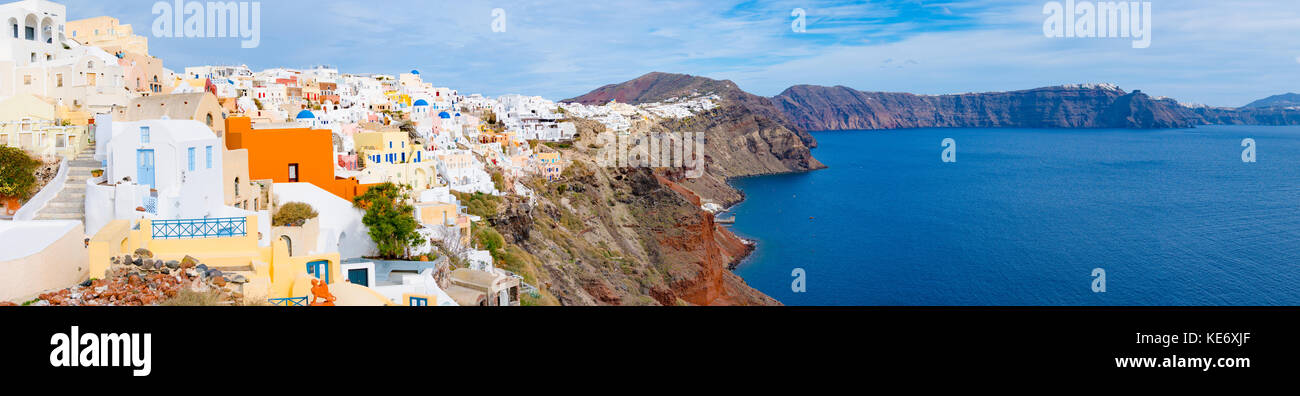 Panorama der Stadt Oia, Santorini, Griechenland Stockfoto