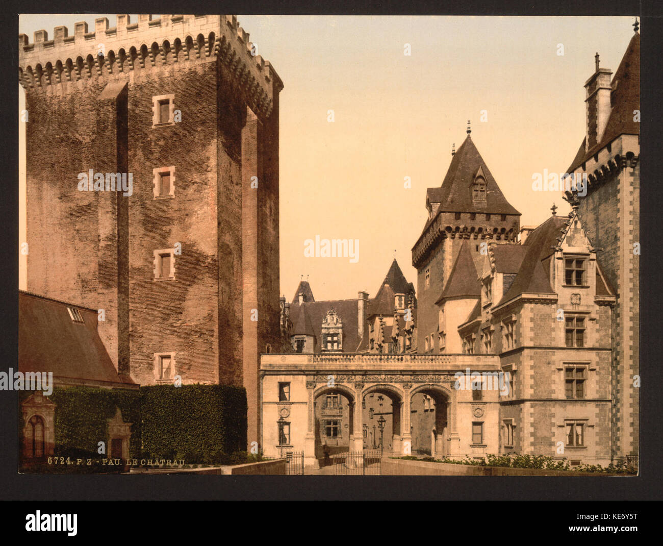 Das Schloss von Osten vorne, Pau, Pyrenäen, Frankreich LCCN 2001698663 Stockfoto