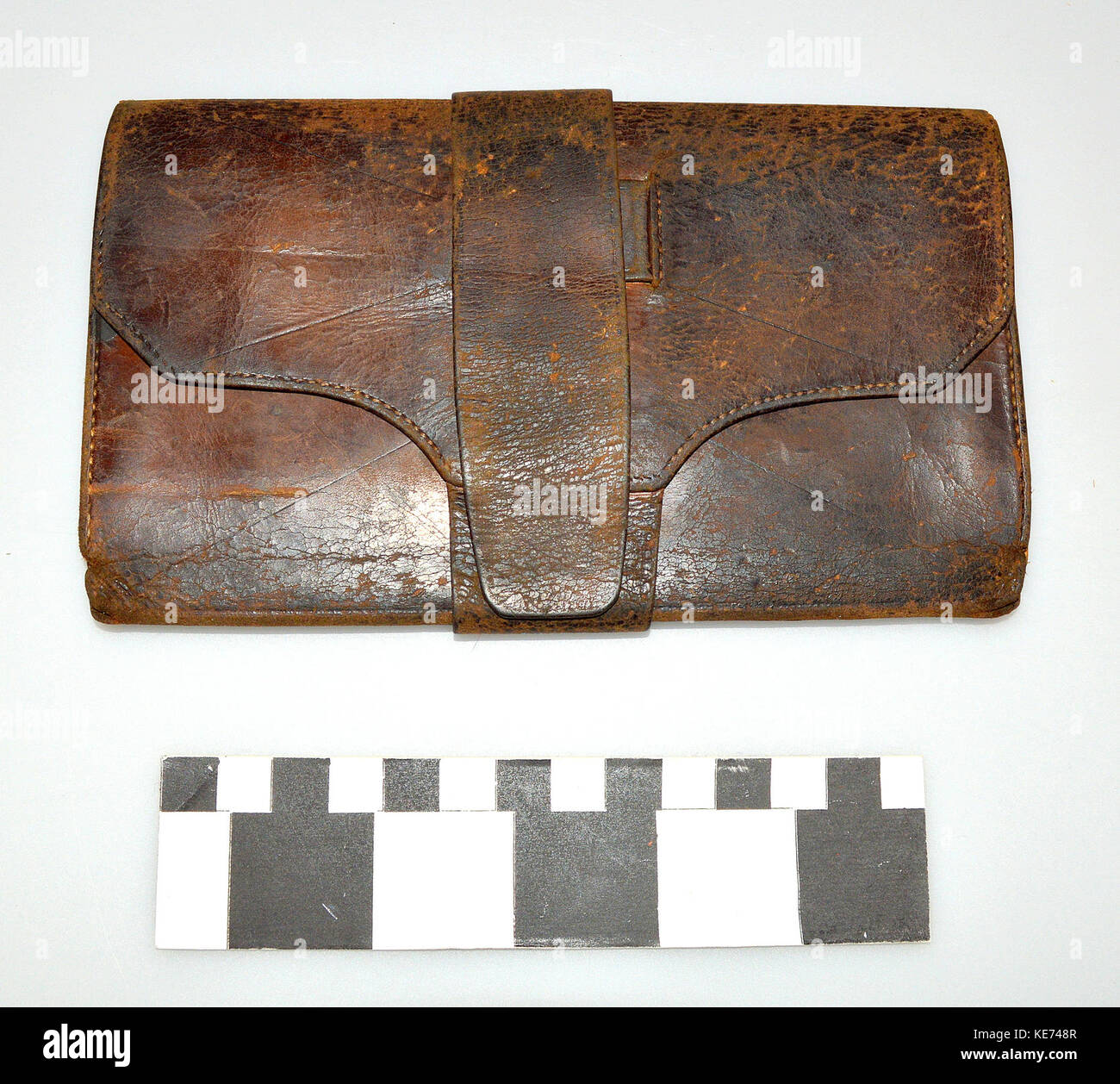 Dies ist ein historischer Gegenstand, die Brieftasche von Samuel Plant SR, die wahrscheinlich mit der persönlichen Geschichte oder einer bedeutenden Person in einem bestimmten Zeitraum zusammenhängt. Stockfoto