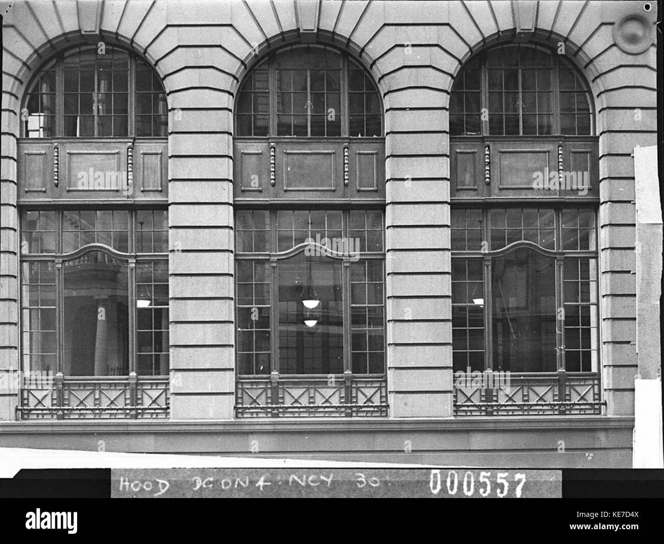 12283 Streetfront Behandlung von Bögen und Kunst metall Commercial Bank in Barrack Street für Gebäude Publishing Co genommen Stockfoto