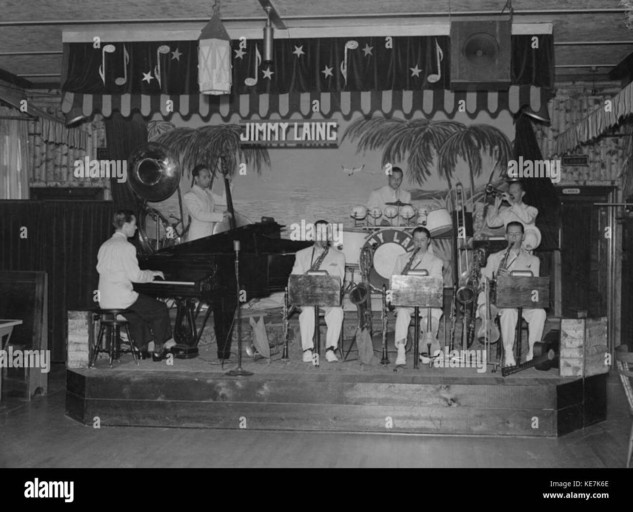 Kommerzielle Job. Das Maple Inn. Jimmy Laing und Orchester BNQ P48 S1P02224 Stockfoto