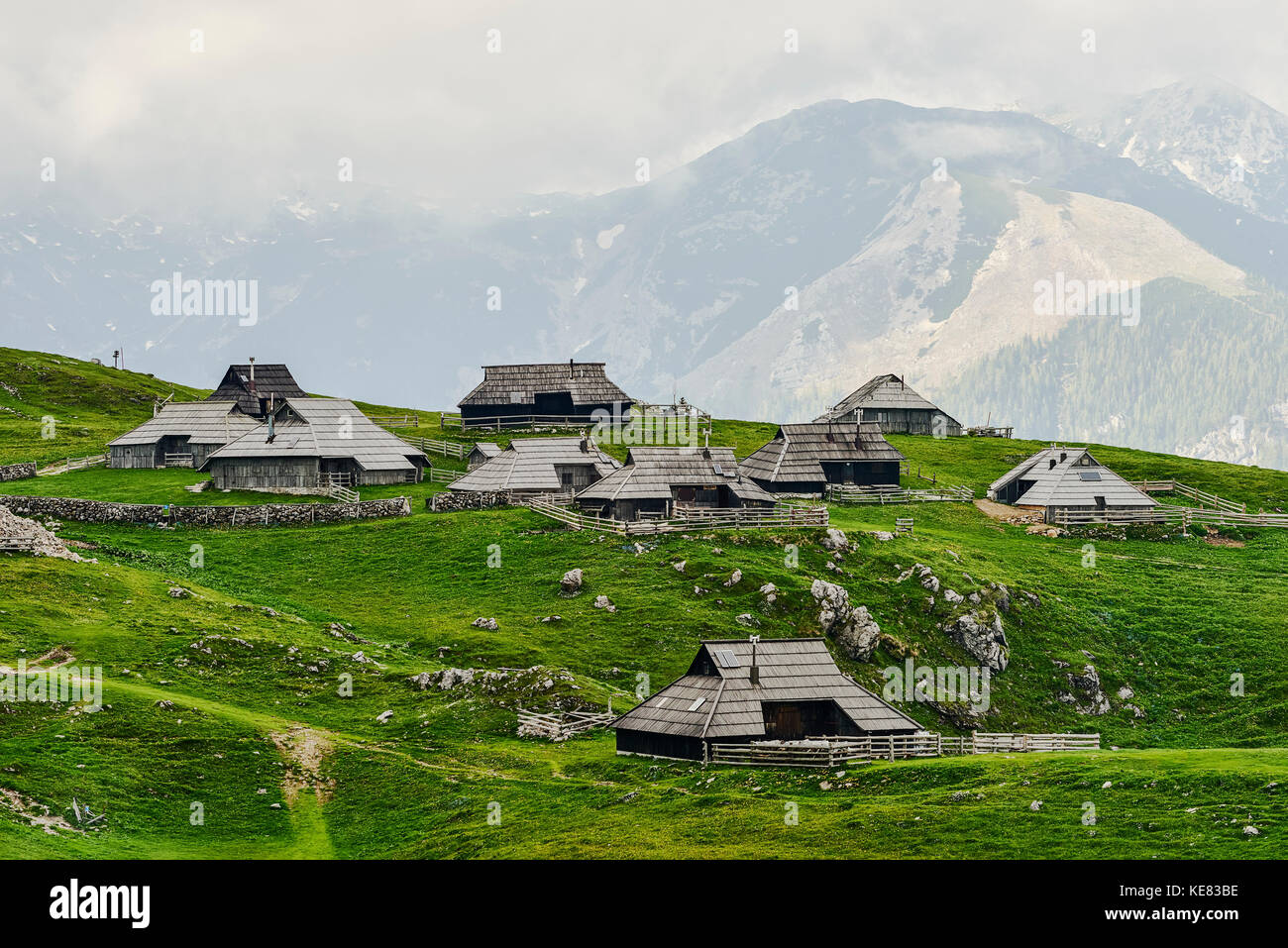 Hirte Hütten Im Kamnik - Savinja-alpen; Slowenien Stockfoto