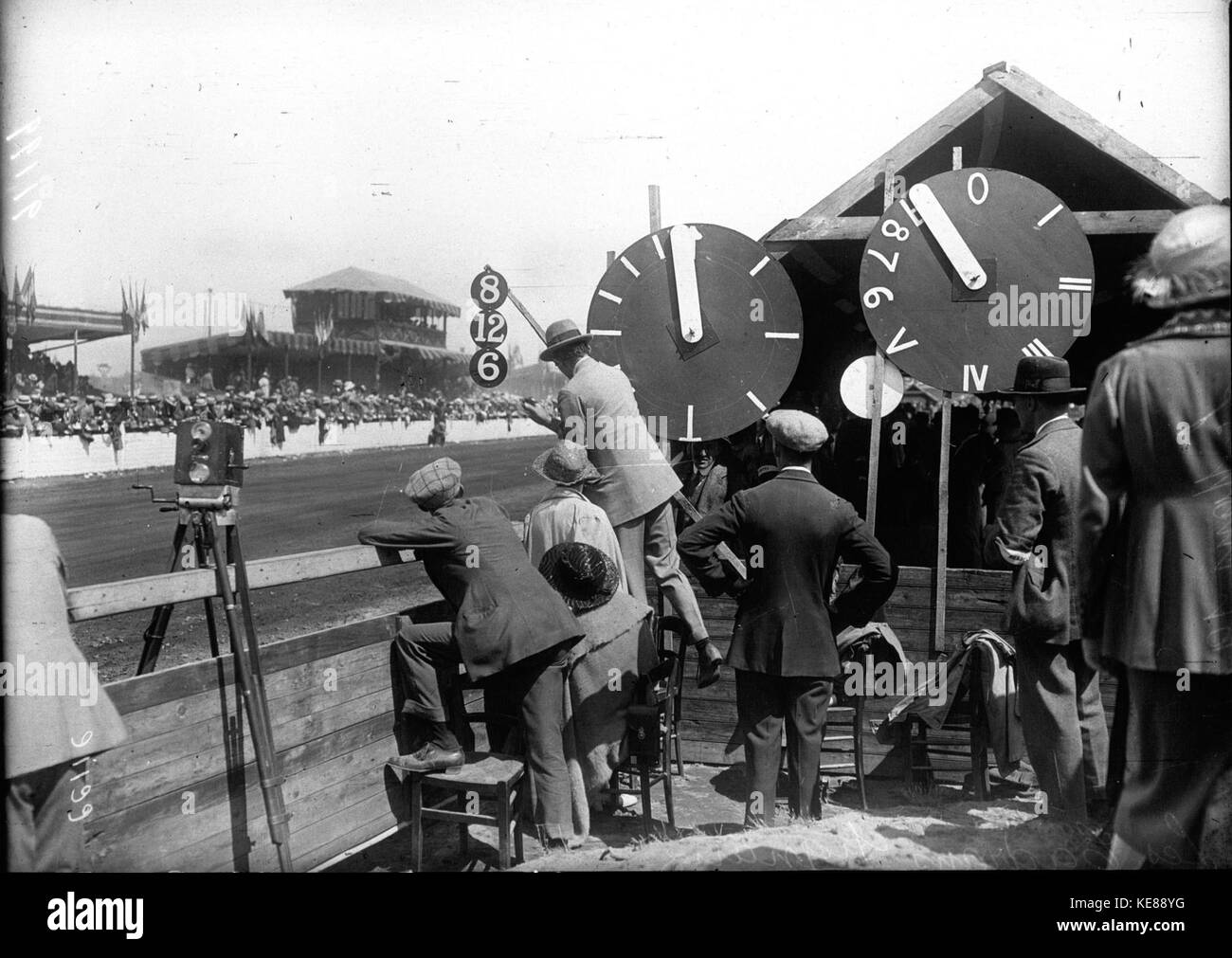 Signale für Sunbeam Fahrer beim Grand Prix von Frankreich 1921 Stockfoto